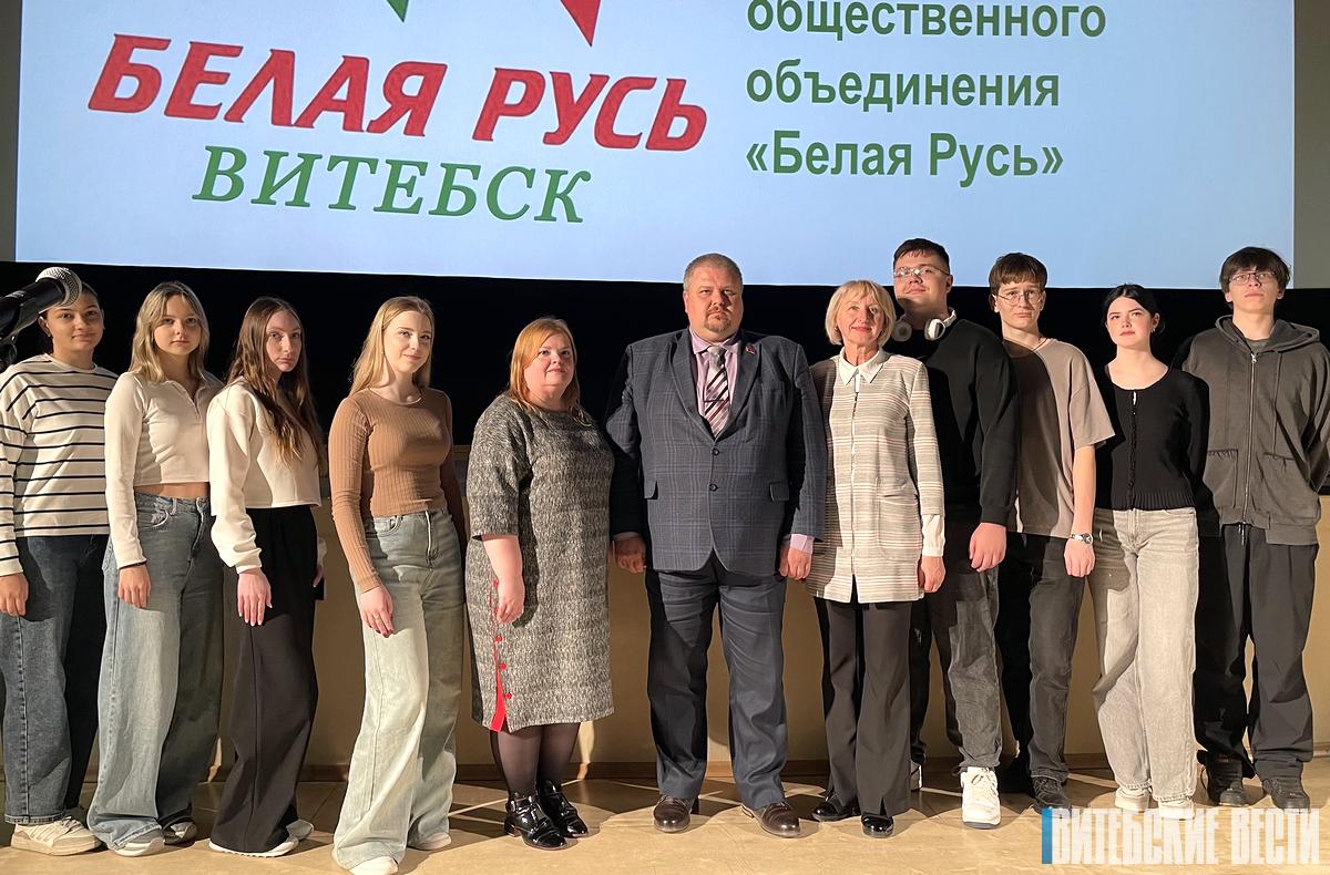 В День семьи в Витебске реализуется проект «Мамино письмо»