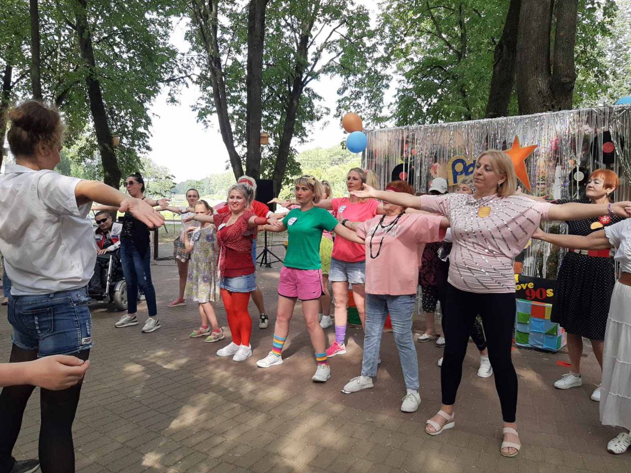 ФОТОФАКТ: Ретро-марафон ко Дню города Витебска от ТЦСОН Октябрьского района