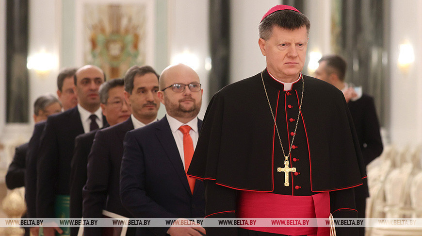 Лукашенко принял верительные грамоты апостольского нунция и послов шести государств