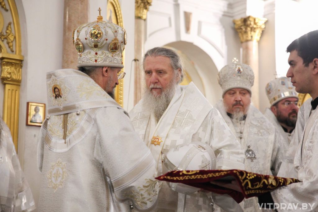 В Свято-Успенском соборе Витебска состоялось богослужение по случаю 70-летия архиепископа Витебского и Оршанского Димитрия