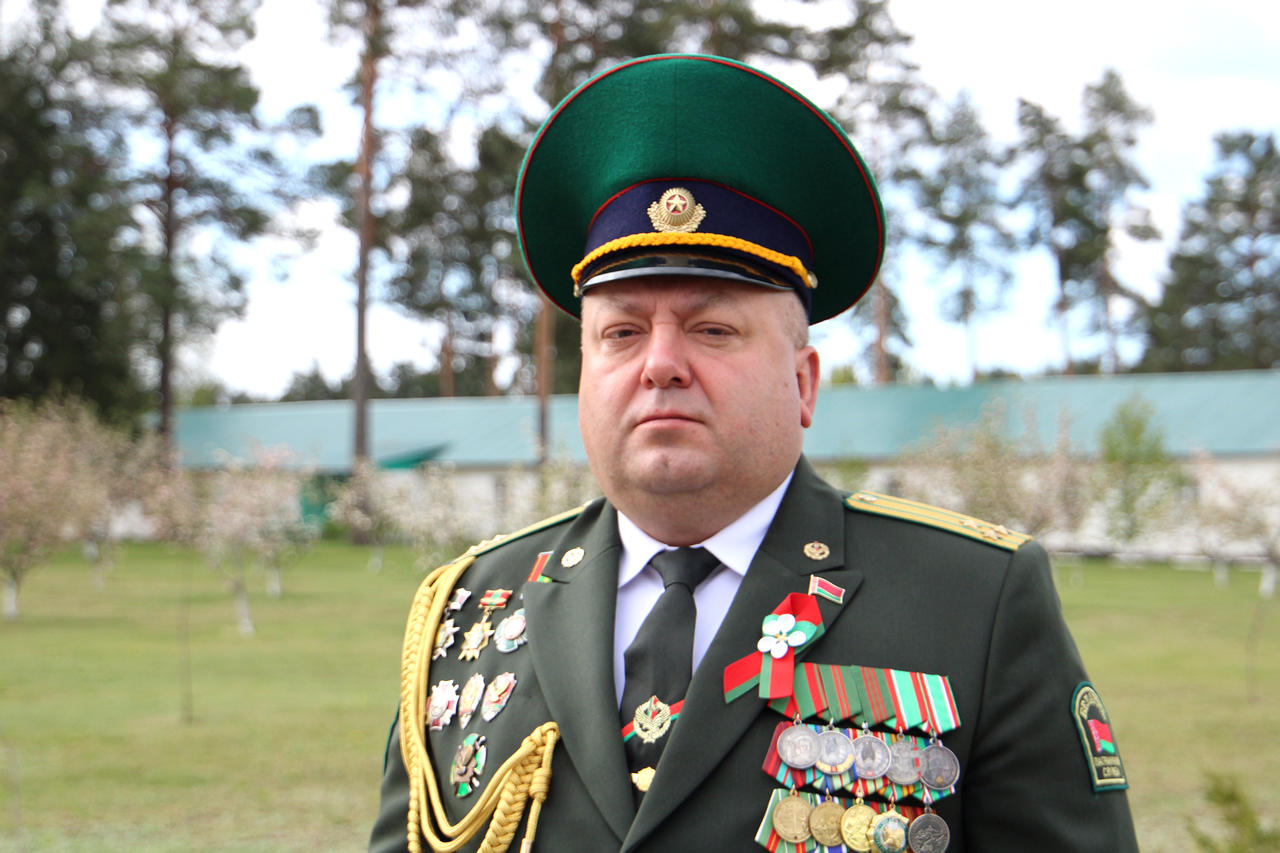Начальник Полоцкого погранотряда поздравил военнослужащих и ветеранов органов пограничной службы с профессиональным праздником