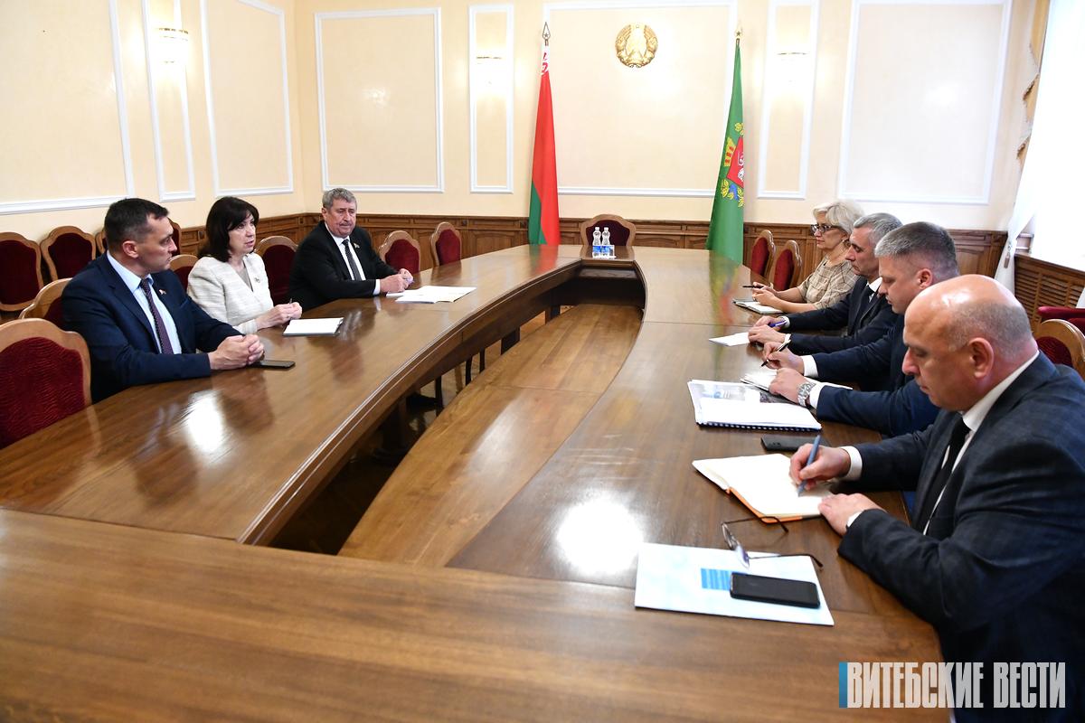 Наталья Кочанова и Александр Субботин обсудили в Витебске подготовку к XI Форуму регионов Беларуси и России