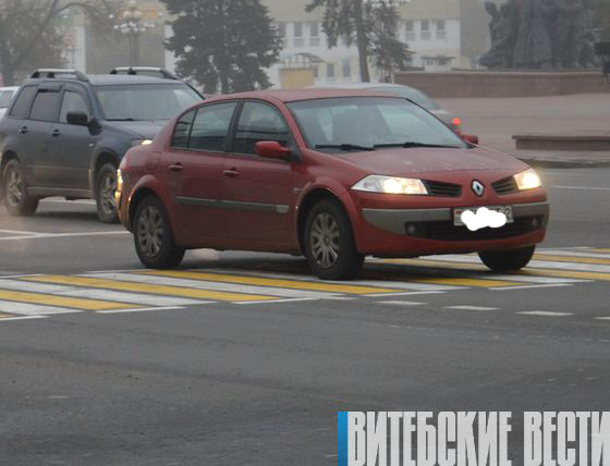 Какое наказание предусмотрено для автомобилистов, когда они при подъезде к пешеходному переходу останавливаются на зебре?