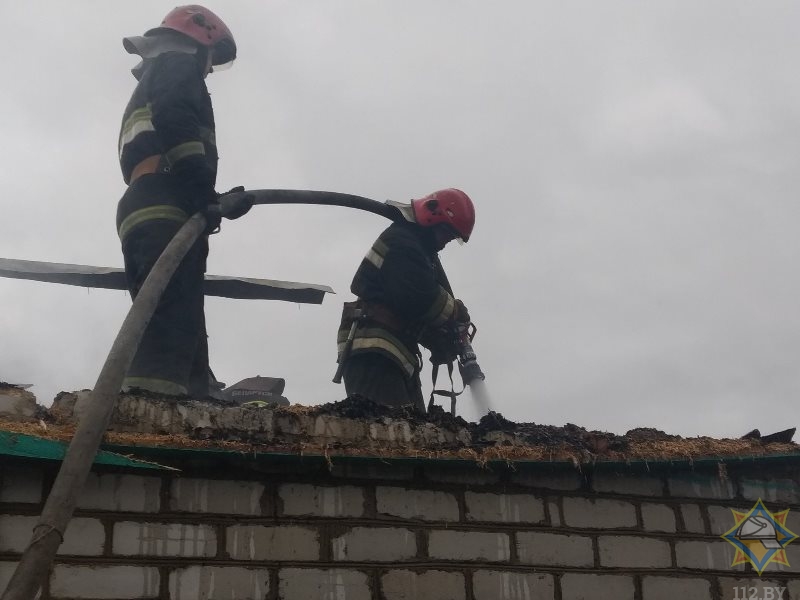 Семья из Глубокского района лишилась крова из-за пожара в доме