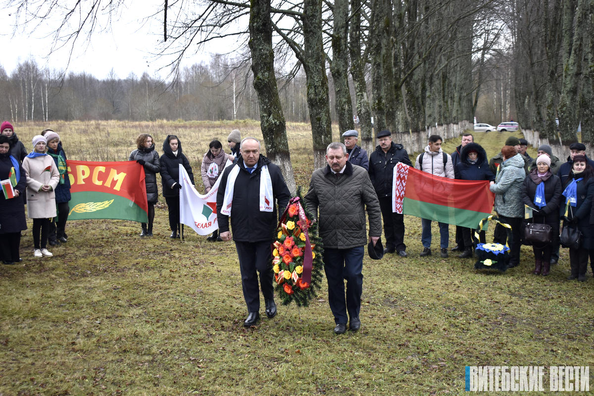 В Сенненском районе почтили память Героя Советского Союза Константина Заслонова