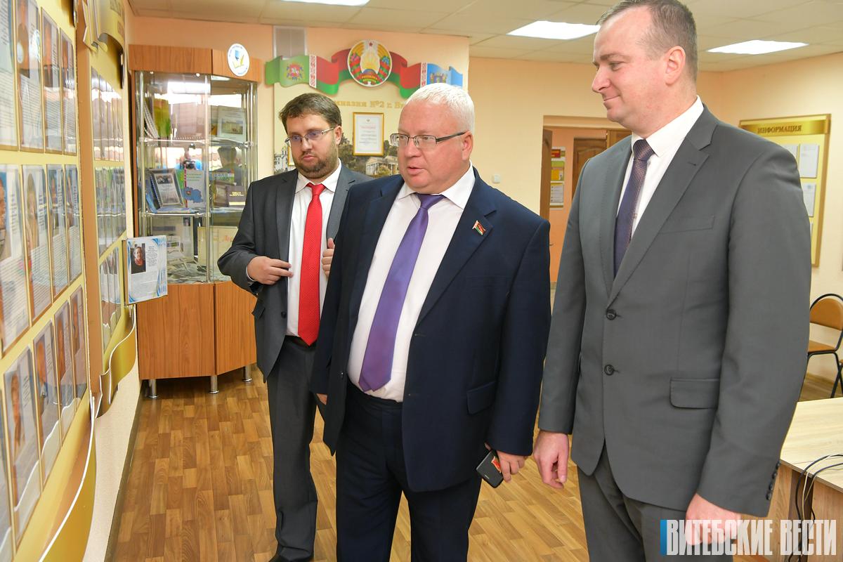 В честь четвертьвекового юбилея в гимназии №2 Витебска открыли музей учительства