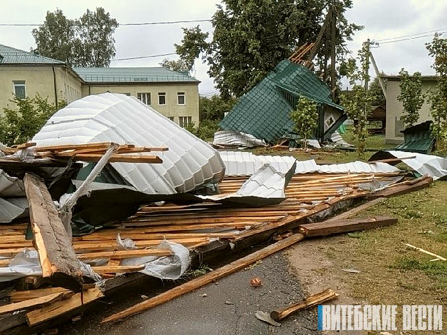 В Россонском районе Витебской области ликвидируют последствия сильного ветра