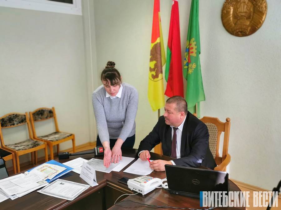 Анатолий Линевич провёл выездной приём граждан в Городокском райисполкоме