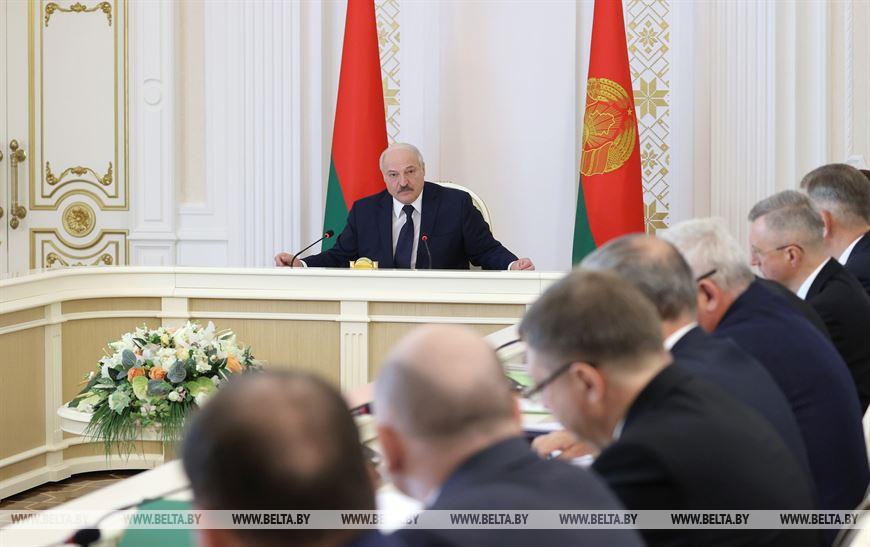 Россия в июне направит Беларуси второй транш кредита в размере $500 млн