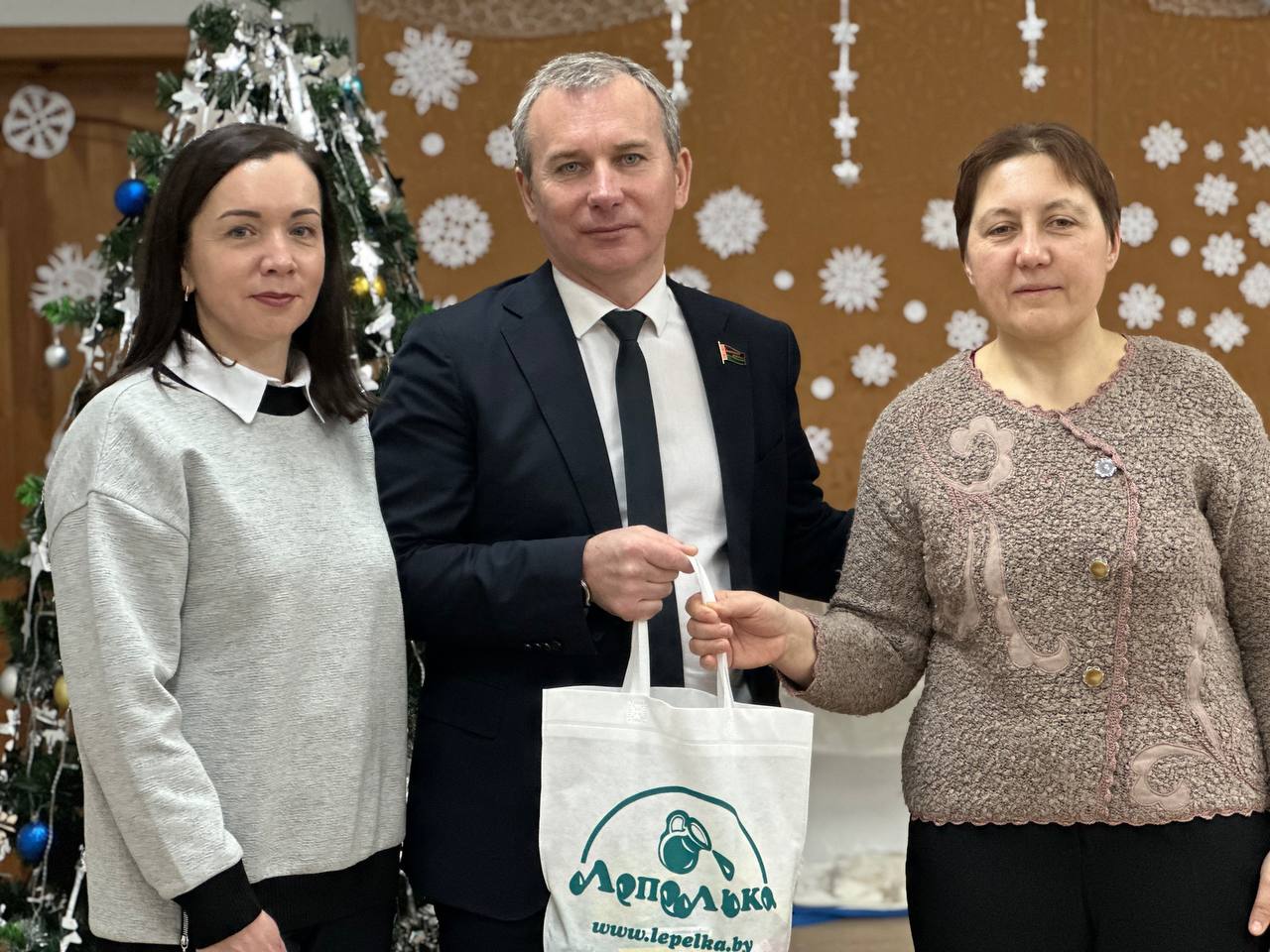 Виктор Азарёнок: «Для добрых дел не нужно особых дат» 