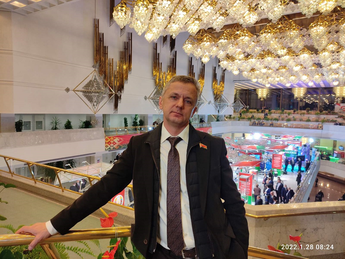 Глеб Гуленков: "Важно, что в выступлении главы государства прозвучали основные направления социальных гарантий, которые должны быть заложены в Основной документ"