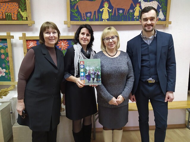 В Витебске презентовали книгу, посвящённую истории создания областных центров народного творчества