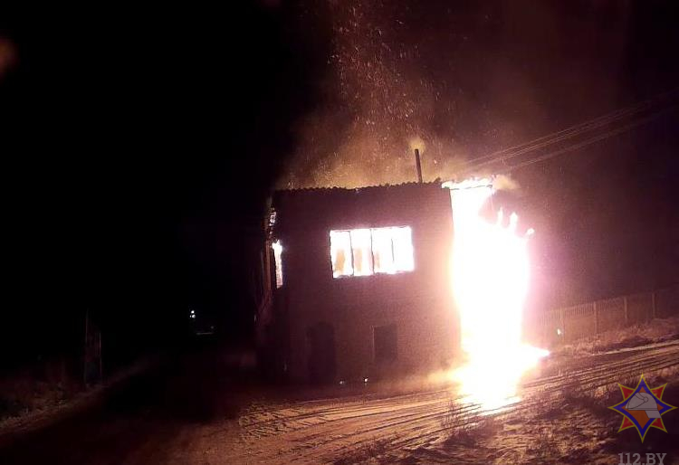 На пожаре в Поставском районе погиб мужчина
