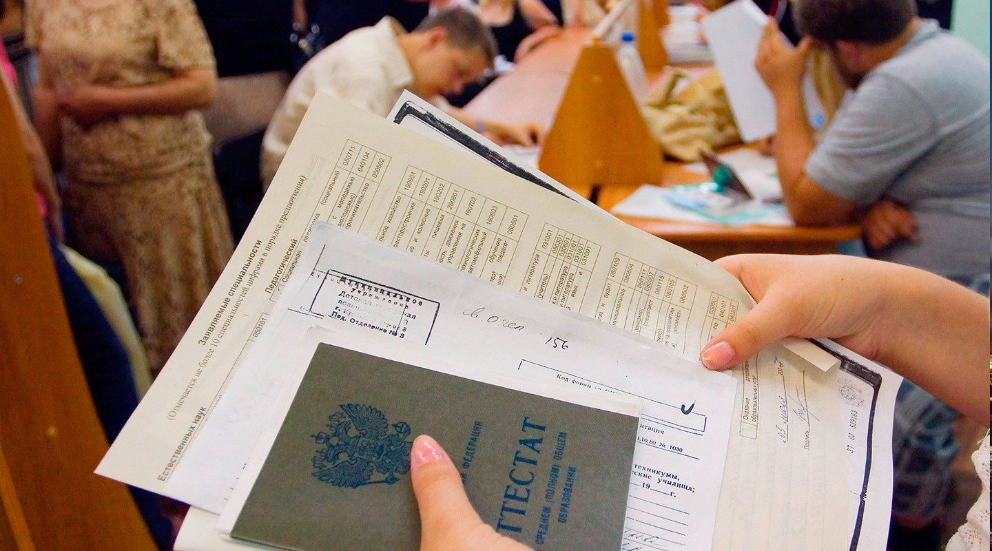 Ссузы Беларуси начинают прием документов