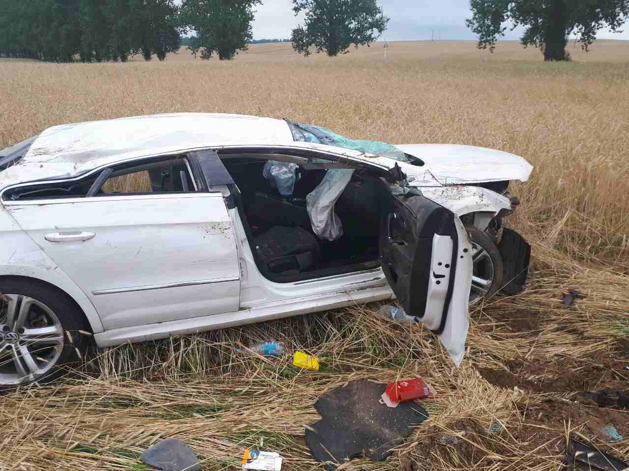 Под Витебском по вине уснувшего водителя легковушка вылетела в поле