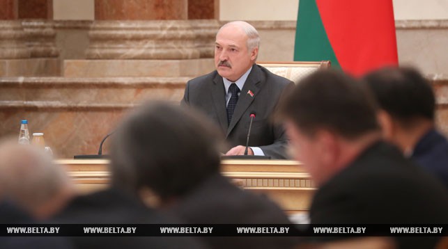 Лукашенко: те, кто размахивает ядерным оружием, не думают о безопасности даже своих народов