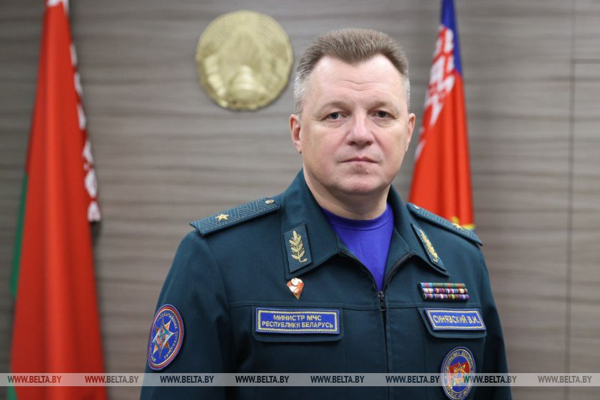 Устранение последствий стихии с акцентом на помощь людям. Глава МЧС рассказал о поручениях Лукашенко
