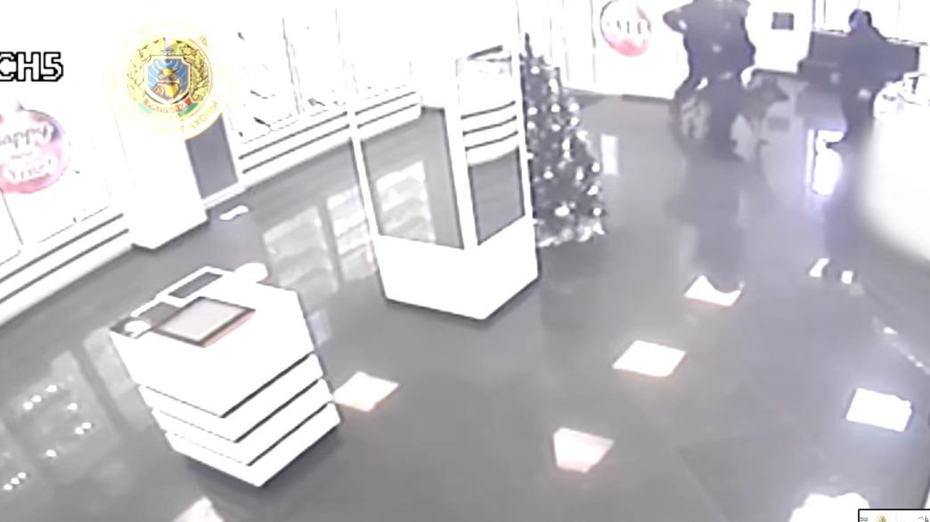 В Полоцке мужчина пытался ограбить ювелирный магазин