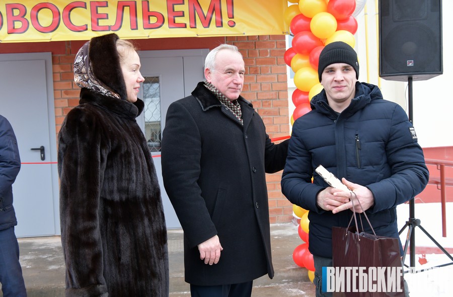Семьи работников агрокомплекса «Яновичи» Витебской бройлерной птицефабрики справили новоселье