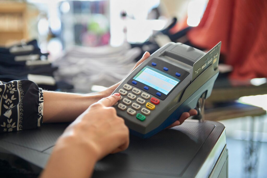 Кассовое оборудование с 1 января обязательно при торговле продтоварами на ярмарках