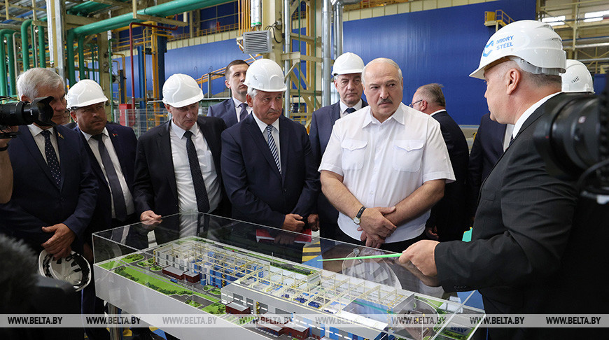 Александр Лукашенко посещает Миорский металлопрокатный завод