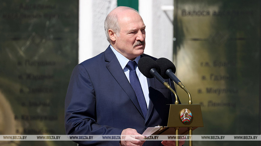 Лукашенко дал дополнительные поручения по благоустройству Брагина и подобных ему городков