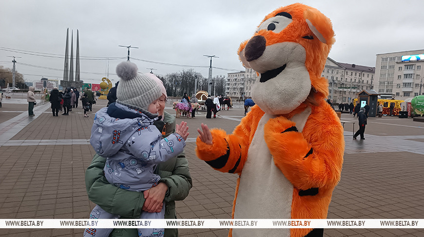 Праздник "Рождественские старты" собрал на площади Победы витебчан