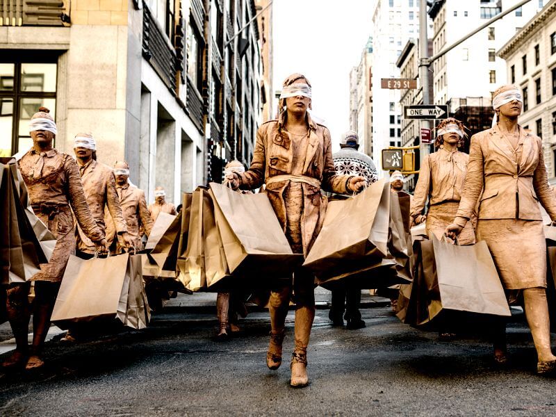 Иллюзия счастья: нужно ли идти на поводу у желаний?