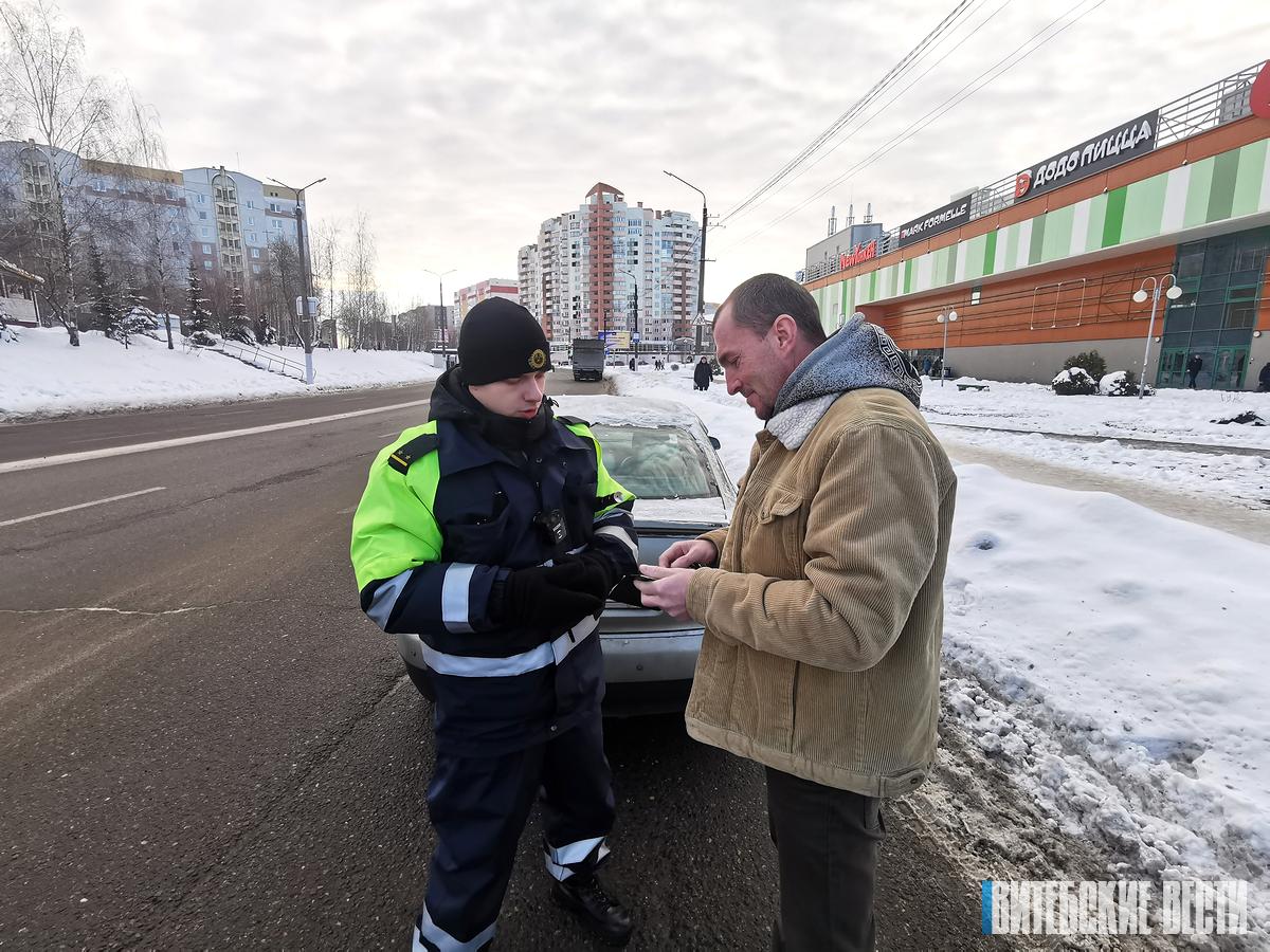 Не тяните резину! Проверили, насколько оперативно витебские автолюбители «переобули» авто