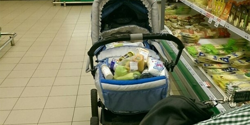 В Полоцке три женщины обокрали магазин с помощью детской коляски