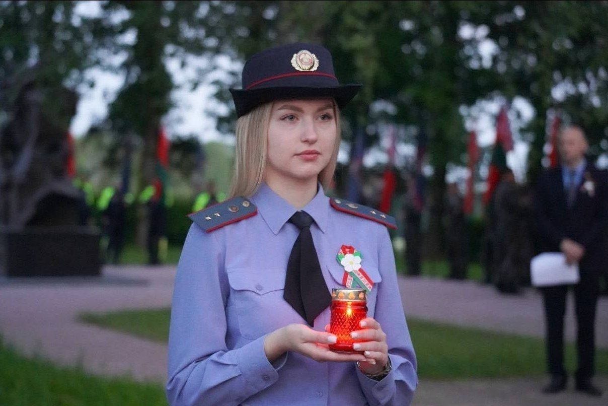 На рассвете у стен «5-го полка»: милиционеры Витебщины почтили память жертв войны