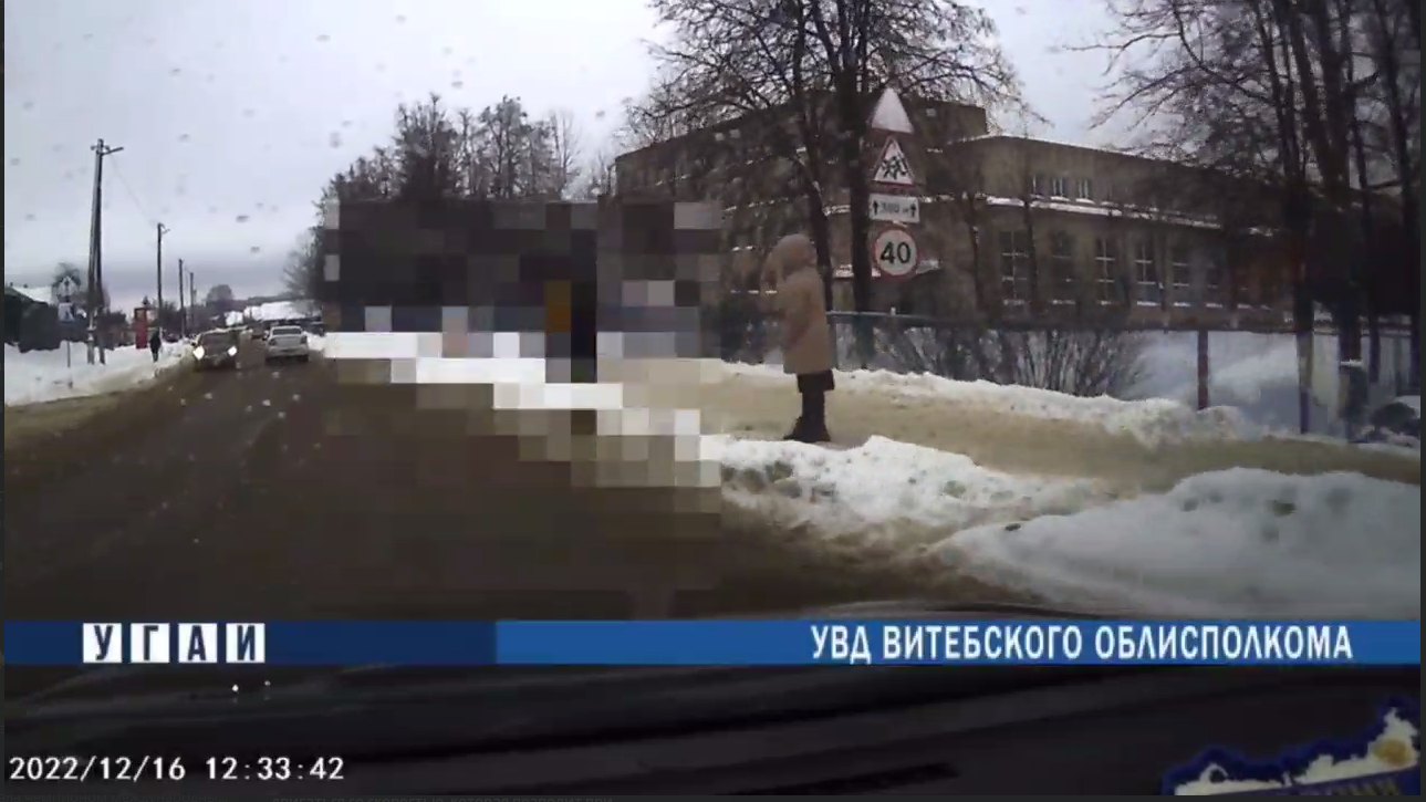 В Лепеле "Renault" сбило несовершеннолетнюю