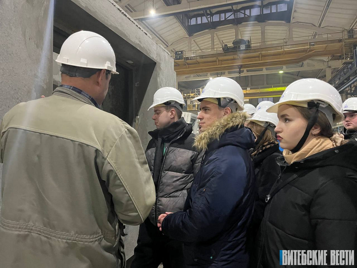 Cекция «Строительство»: в рамках молодёжного форума участники посетили завод крупнопанельного домостроения  предприятия «Витебский ДСК»