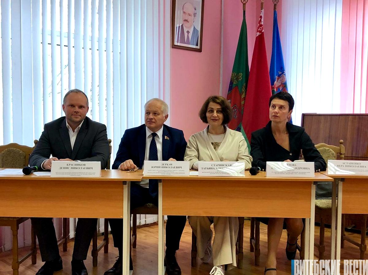 «Круглый стол» на тему «Труд. Справедливость. Ответственность» прошел в Витебске