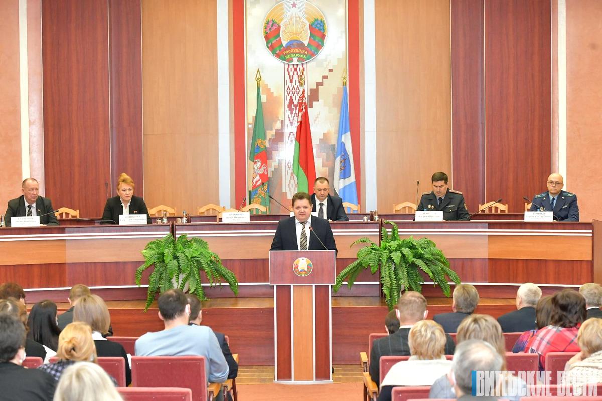Иван Кубраков встретился с представителями участковых комиссий по референдуму Полоцкого района и Новополоцка
