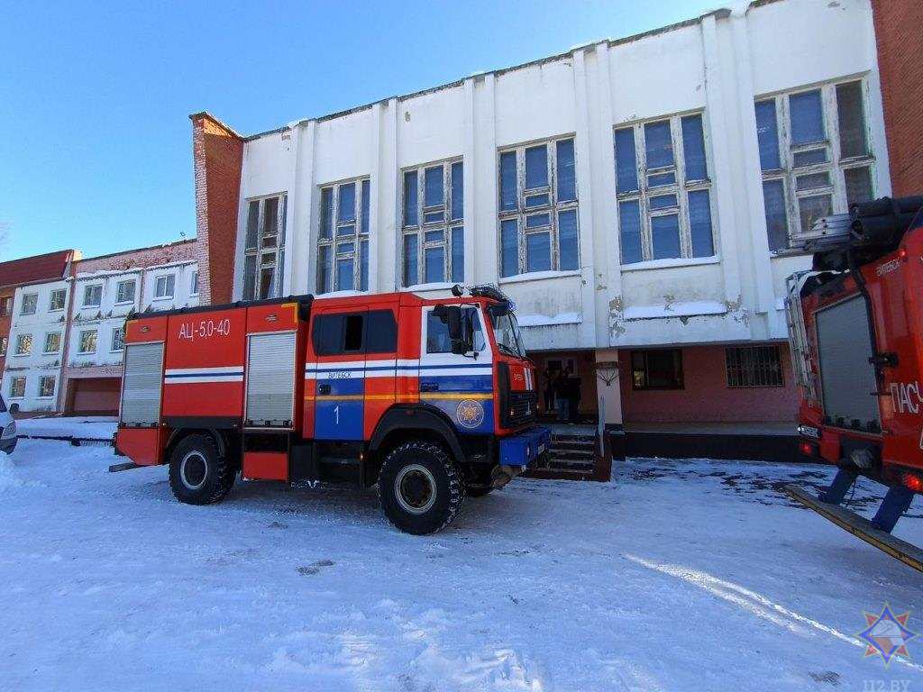 Подразделения МЧС ликвидировали пожар в общежитии в окрестностях Витебска