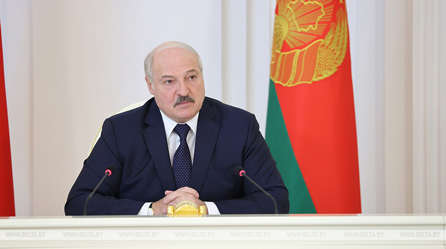 "Экономика - наиважнейший вопрос" - Лукашенко раскрыл подробности переговоров с Путиным в Сочи