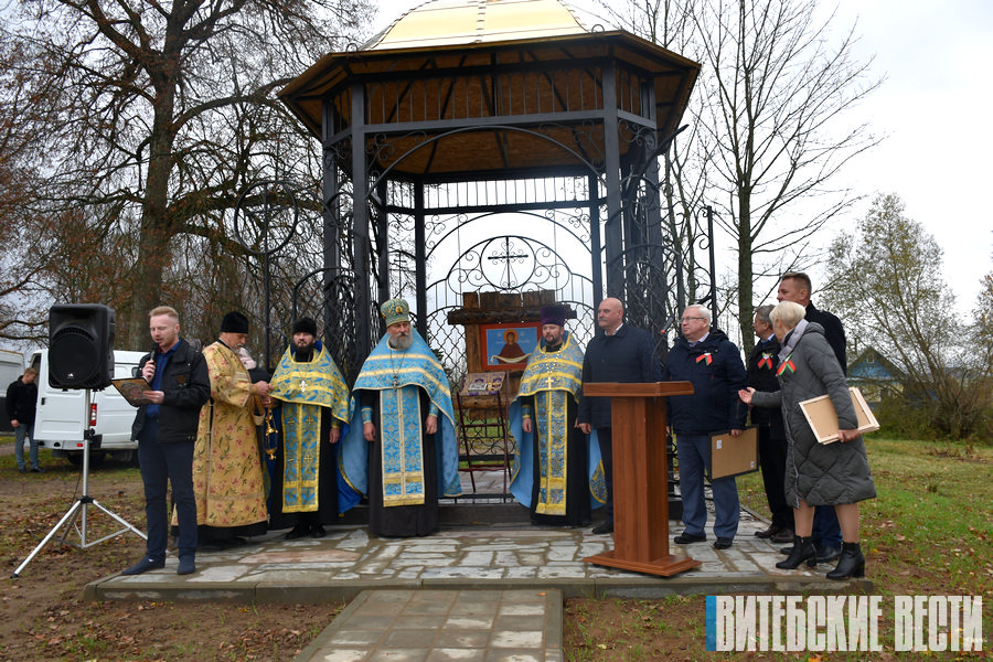 В Лиозненском районе открыли капличку на месте бывшей Стасевской во имя Покрова Пресвятой Богородице церкви