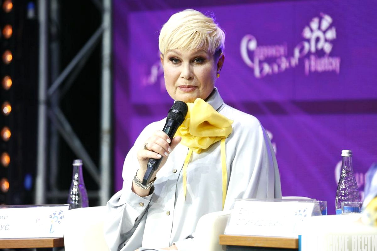 Женщина, которая ведет: в Международном пресс-центре состоялась пресс-конференция заслуженной артистки Беларуси Елены Спиридович
