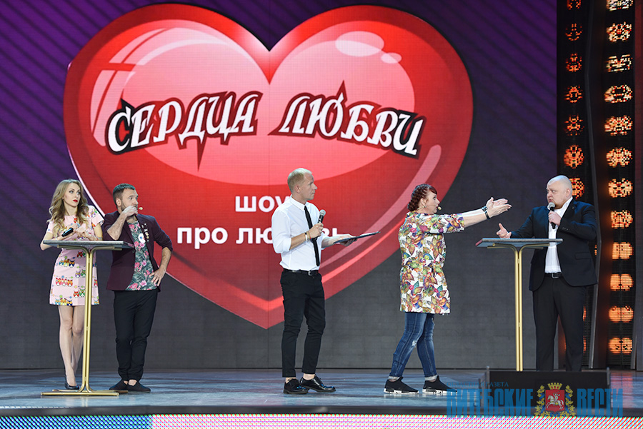 Несколько шуток специально для витебчан подготовили участники телешоу «Однажды в России», приехав на фестиваль 