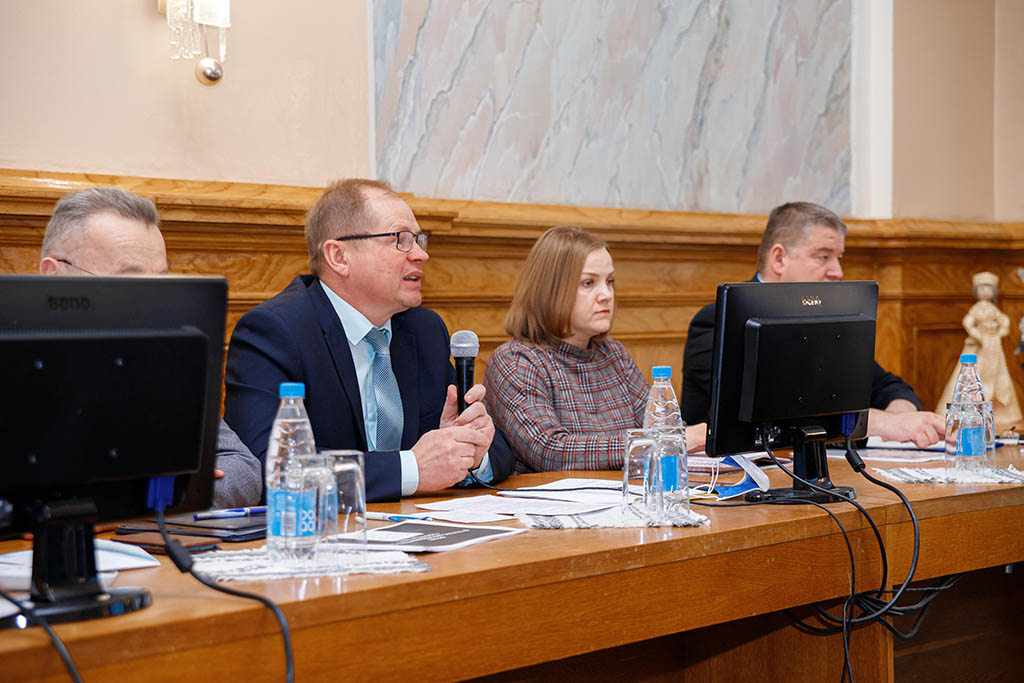 Диалоговая площадка по обсуждению проекта изменений и дополнений в Конституцию Республики Беларусь прошла во ВГАВМ