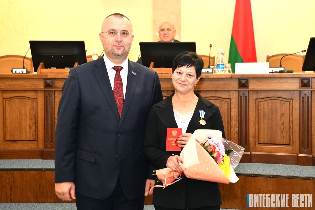 В Витебском облисполкоме чествуют многодетных матерей  