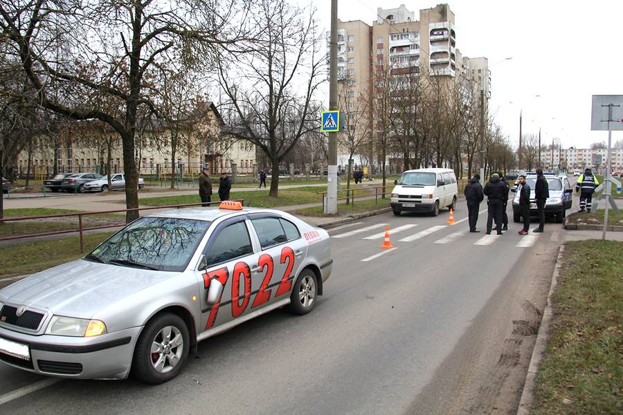 На переходе в центре Витебска иномарка сбила пенсионера