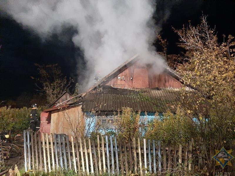На пожаре в Шумилино погибли двое товарищей