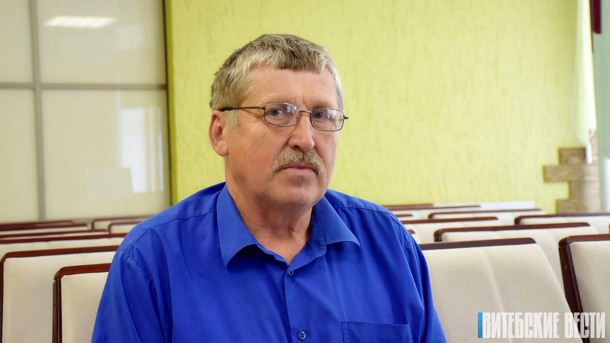 О создании безопасных условий труда в лесхозах Витебской области рассказал ведущий инженер по охране труда Витебского ГПЛХО Виктор Боровко