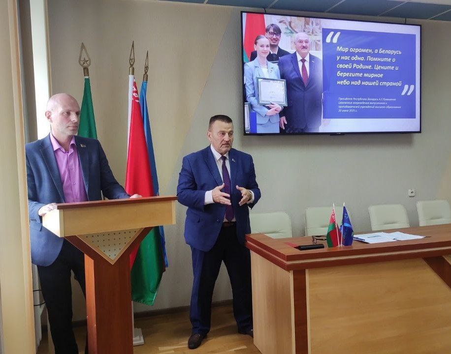 Единый день информирования прошел в Витебской области. Фоторепортаж из разных регионов