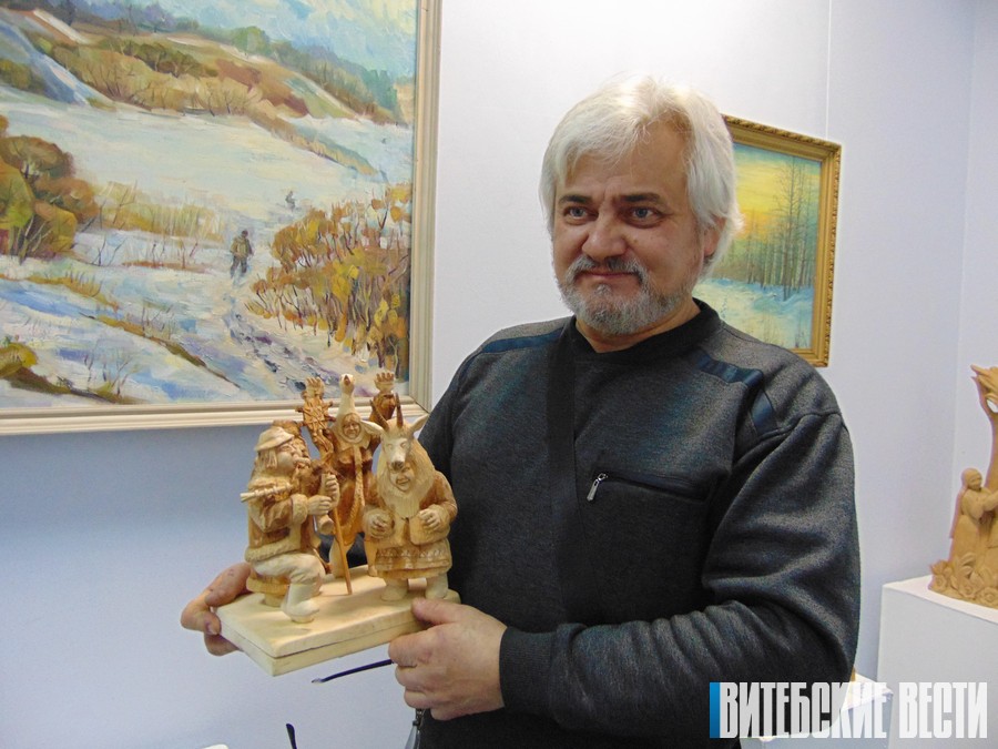 Выставка деревянной скульптуры «Песня дубравы» открылась в витебской ратуше