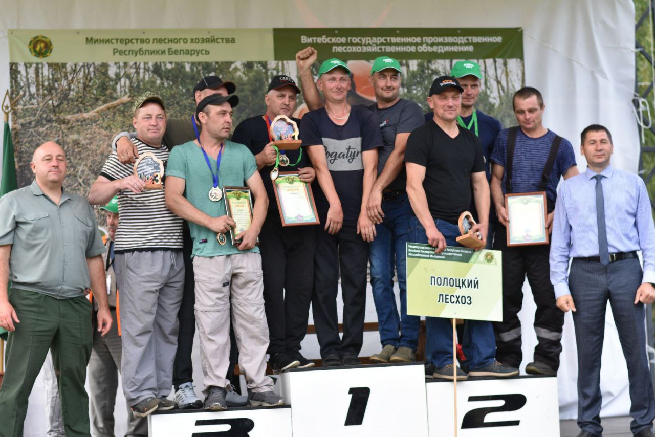 В Витебской области определили сильнейших вальщиков леса на чемпионате "Лесоруб-2023"