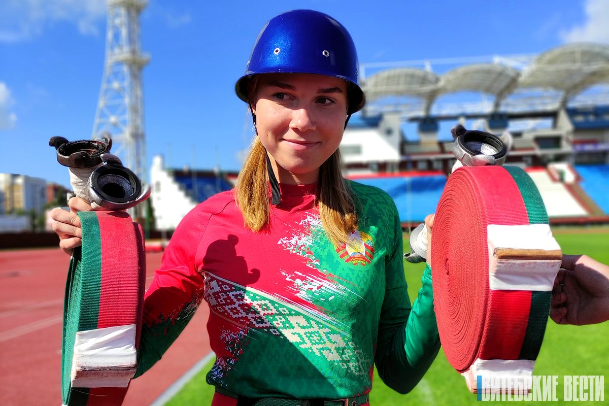 15-летняя Ксения Чурсина из Витебска привезла четыре медали с чемпионата мира по пожарно-спасательному спорту