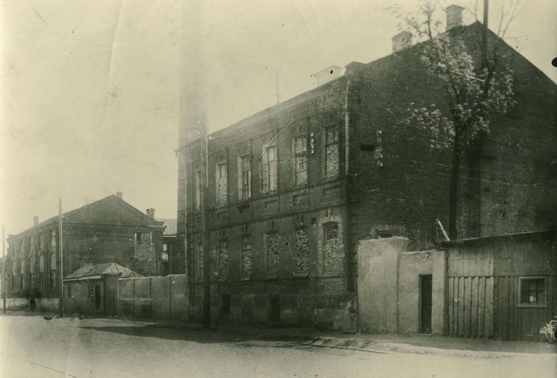Единственная в довоенной БССР: история Витебской зеркальной фабрики в архивных документах